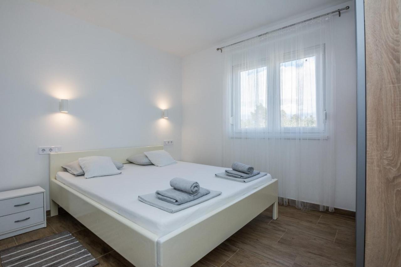 Apartments Pejakovic Vir Exterior foto